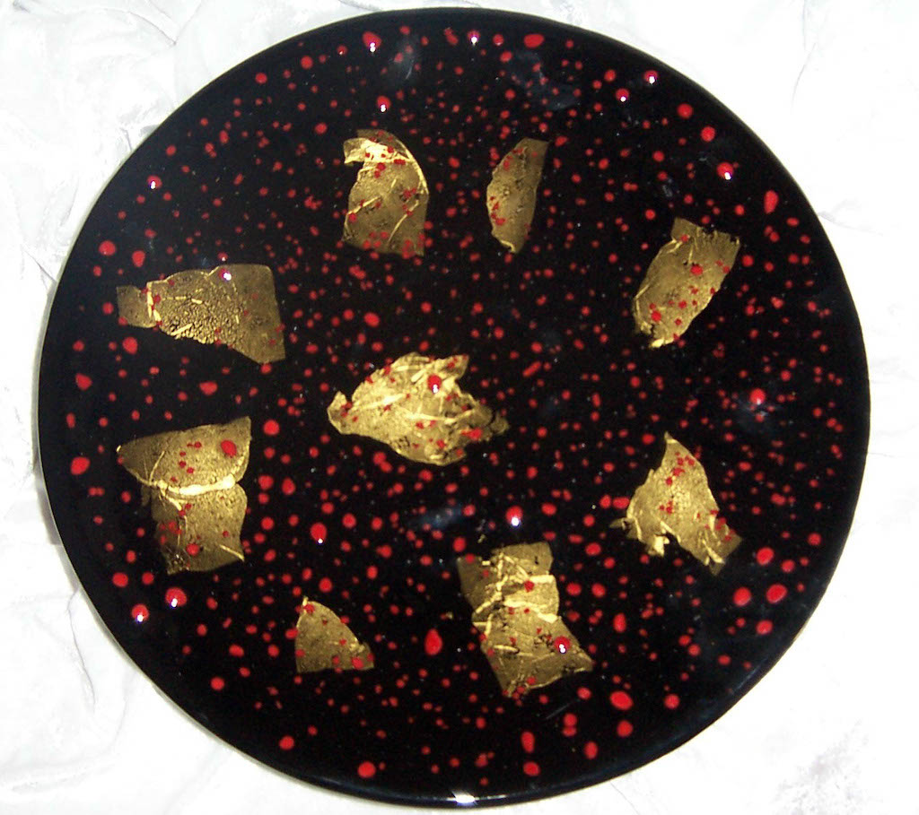 %_tempFileNameBlack_plate_with_gold_leaf_%